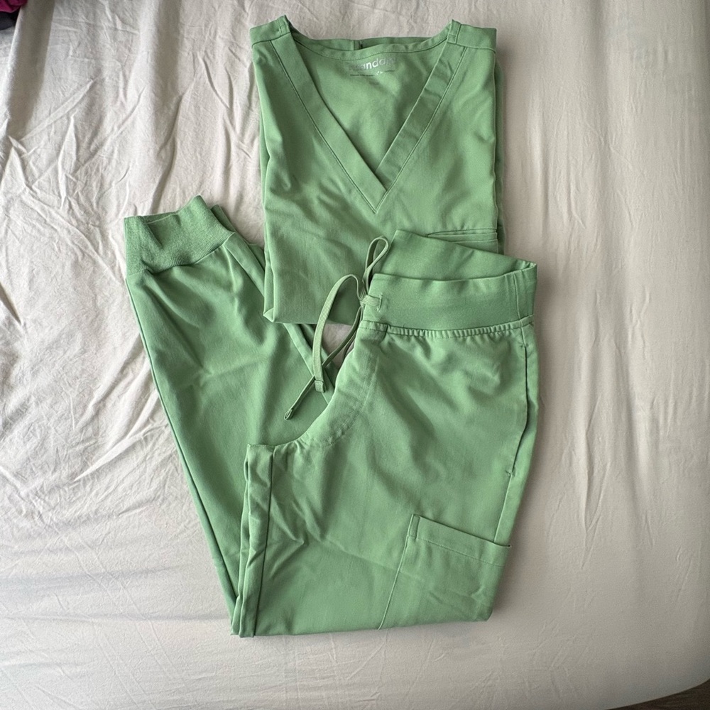 Mandala Green Scrub Set (top+bottom)
